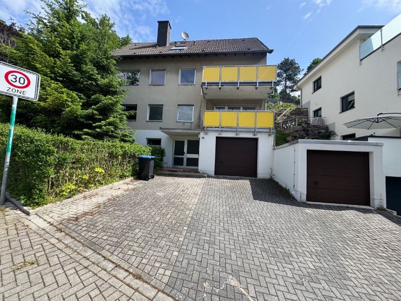 Dreifamilienhaus in guter Wohnlage – vielseitig nutzbar für Generationenwohnen oder Kapitalanleger
